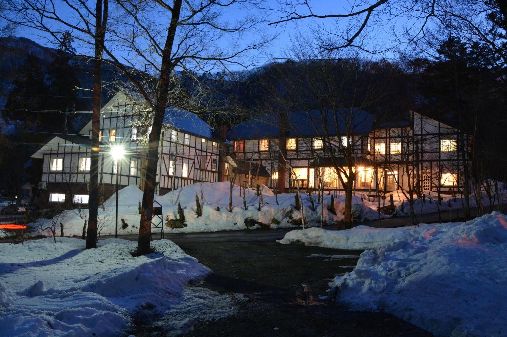 Hotel Sejour Mint In Hakuba Eksteriør billede